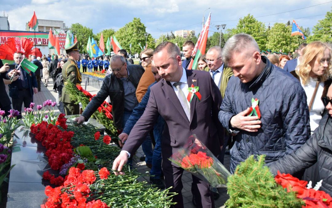 На Аллее Героев прошел митинг, посвященный грядущему Дню Победы