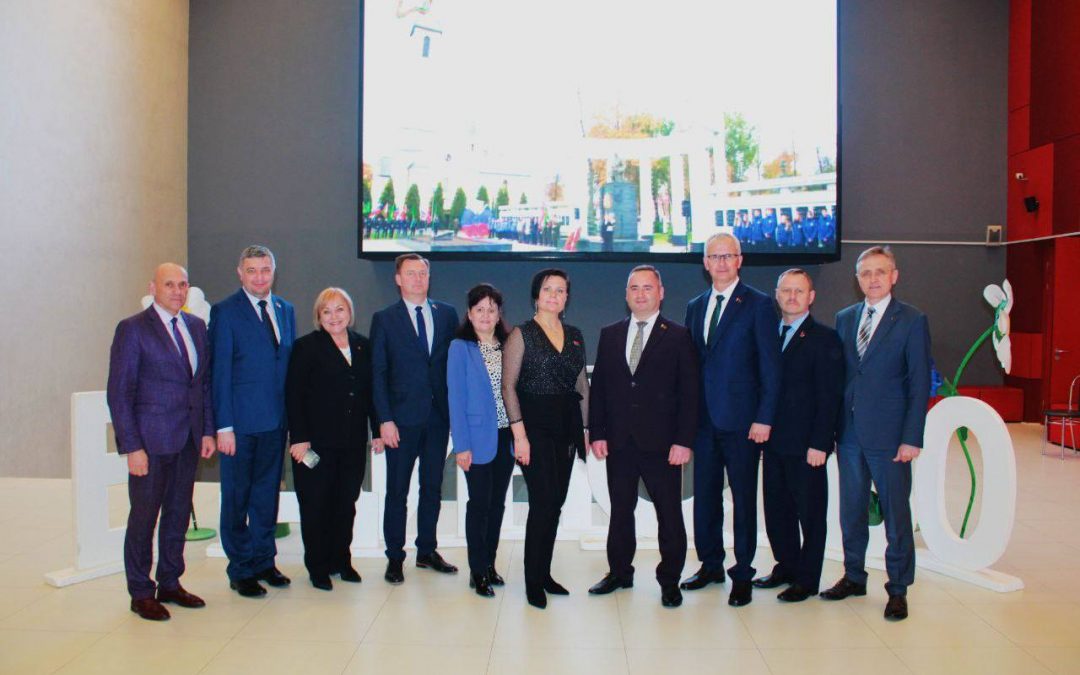 НАМ ДРУГ БЕЗ ДРУГА НЕЛЬЗЯ: 2 АПРЕЛЯ НА ГОМЕЛЬЩИНЕ ВСТРЕТИЛИСЬ РОССИЯНЕ И БЕЛОРУСЫ РАЗНЫХ ПОКОЛЕНИЙ