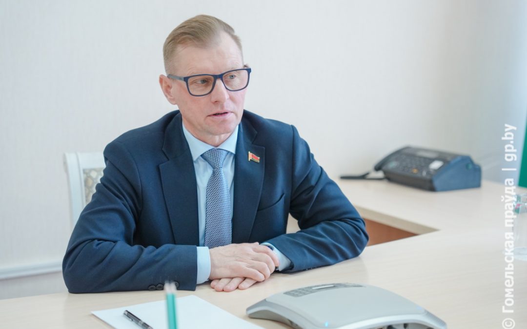 Поддержать здоровье и съездить в санаторий: в облисполкоме прошла прямая телефонная линия