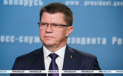 От поваров до комбайнеров. Лукашенко доложили об участии профсоюзов в уборочной кампании