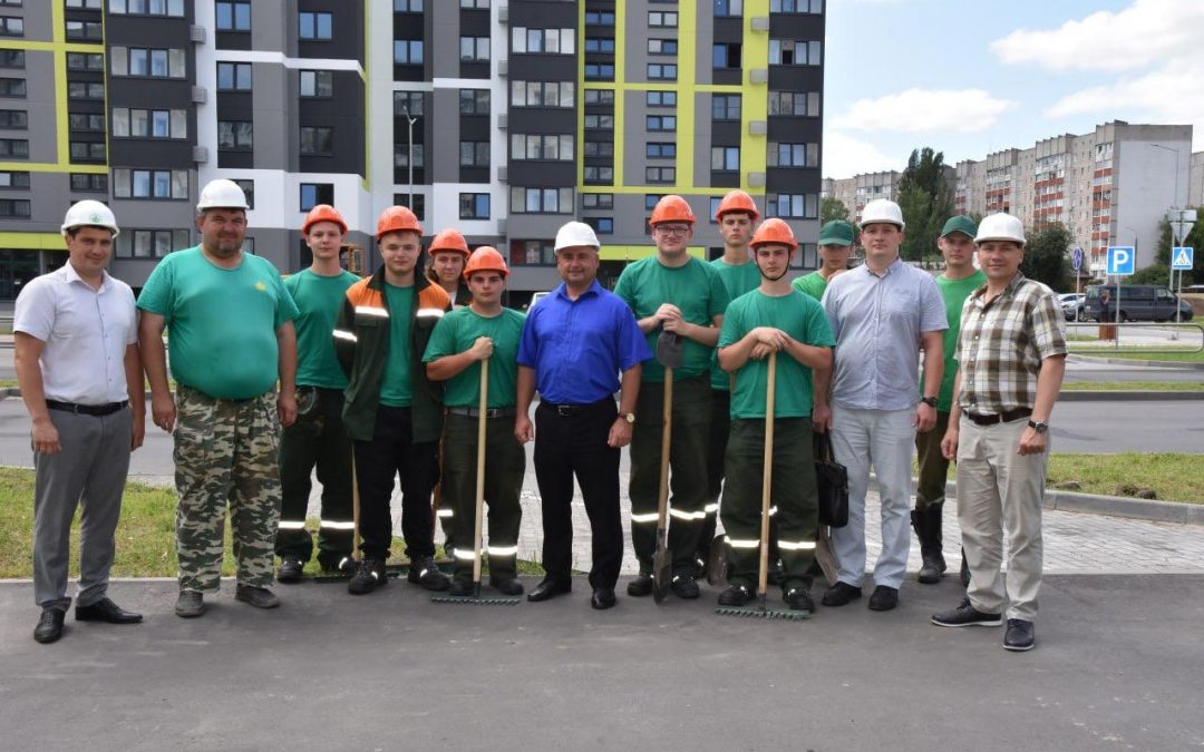 В ГОМЕЛЕ ПРОШЕЛ МОНИТОРИНГ УСЛОВИЙ ТРУДА СТУДЕНЧЕСКОГО ОТРЯДА