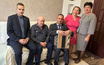 ЗАБОТА И УВАЖЕНИЕ: ПОЗДРАВЛЕНИЕ ВЕТЕРАНОВ ТРУДА С ДНЕМ ПОЖИЛОГО ЧЕЛОВЕКА!