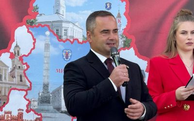 Дмитрий Мурашко поздравил сегодня школьников с Днём знаний