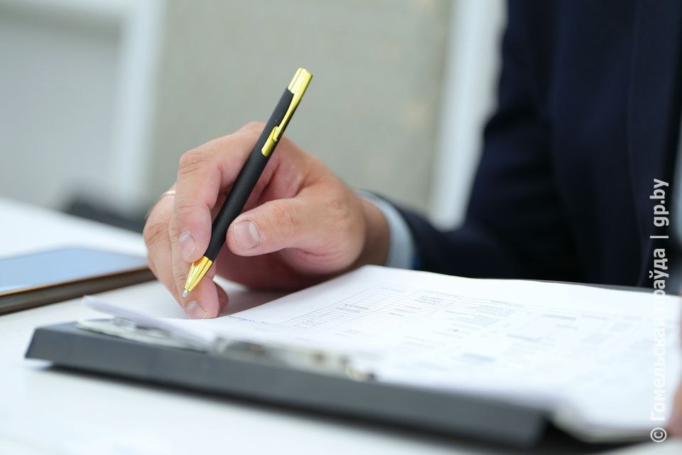 15 января помощник Президента – инспектор по Гомельской области Руслан Пархамович проведёт личный приём в Хойниках