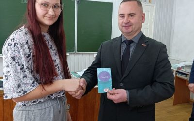 От пилотного проекта – к традиции: отраслевой профсоюз впервые учредил именные стипендии для будущих строителей