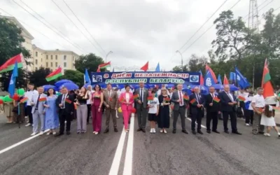 С ДНЕМ НЕЗАВИСИМОСТИ, ГОМЕЛЬЩИНА! В ОБЛАСТНОМ ЦЕНТРЕ ГЛАВНЫЙ РЕСПУБЛИКАНСКИЙ ПРАЗДНИК НАЧАЛСЯ С ШЕСТВИЯ ПО УЛИЦЕ СОВЕТСКОЙ